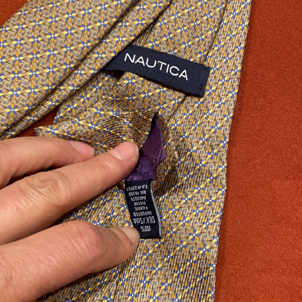 EUC Nautical silk tie, like new.